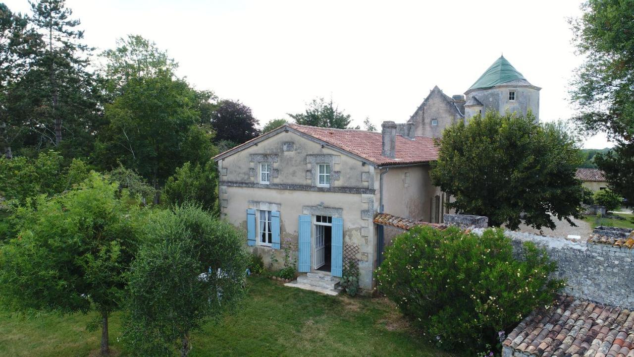 Gite Du Chateau De Pernan Avy Экстерьер фото