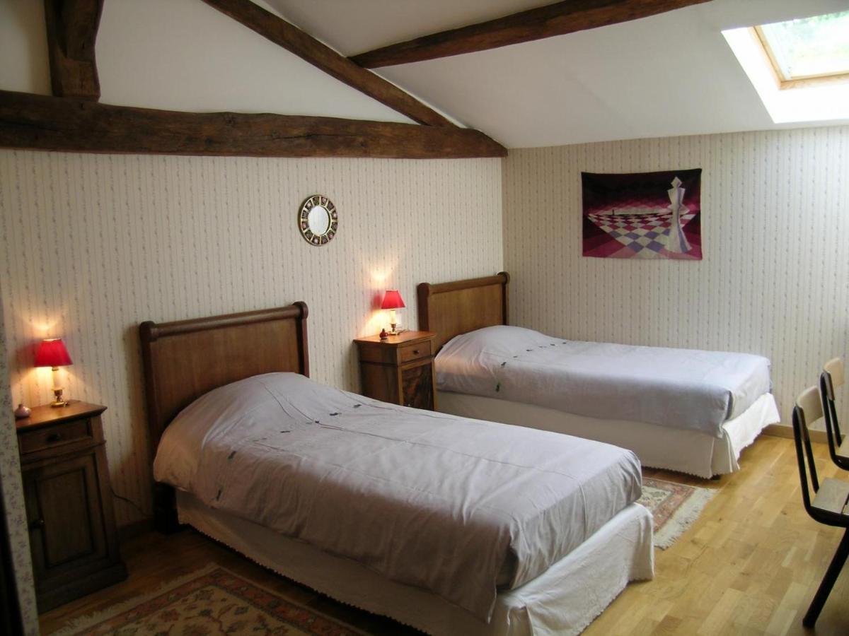 Gite Du Chateau De Pernan Avy Экстерьер фото