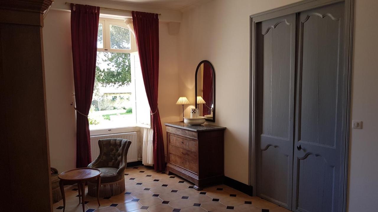 Gite Du Chateau De Pernan Avy Экстерьер фото
