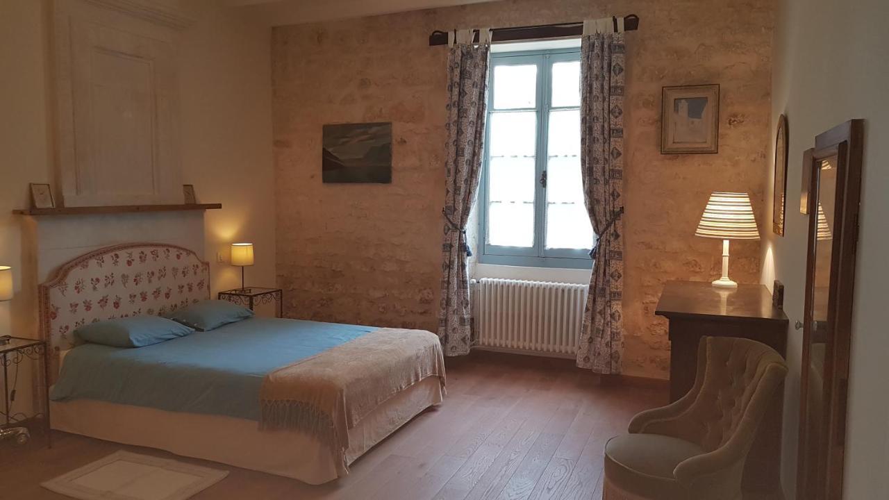 Gite Du Chateau De Pernan Avy Экстерьер фото