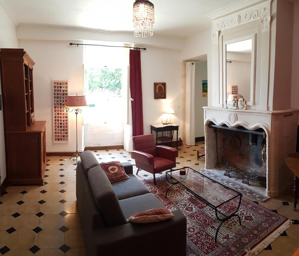 Gite Du Chateau De Pernan Avy Экстерьер фото